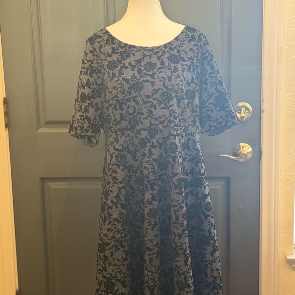 Lands' End Classic Gray and black floral dress